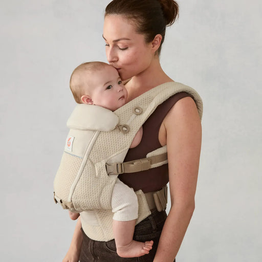 Adapt Baby Carrier | Ergobaby Austria