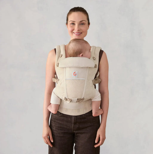 Adapt Baby Carrier | Ergobaby Austria
