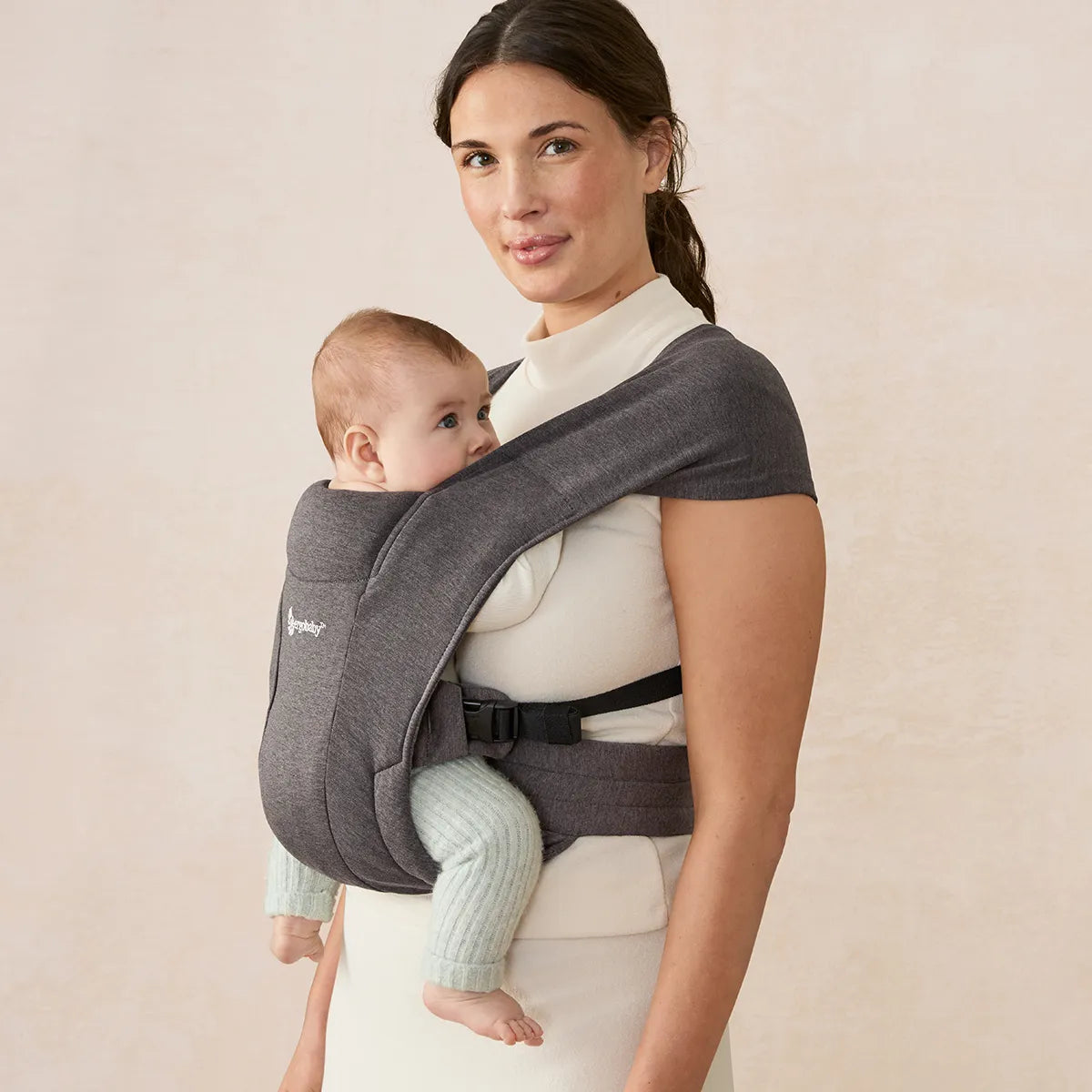 Embrace Newborn Carrier | Ergobaby United States