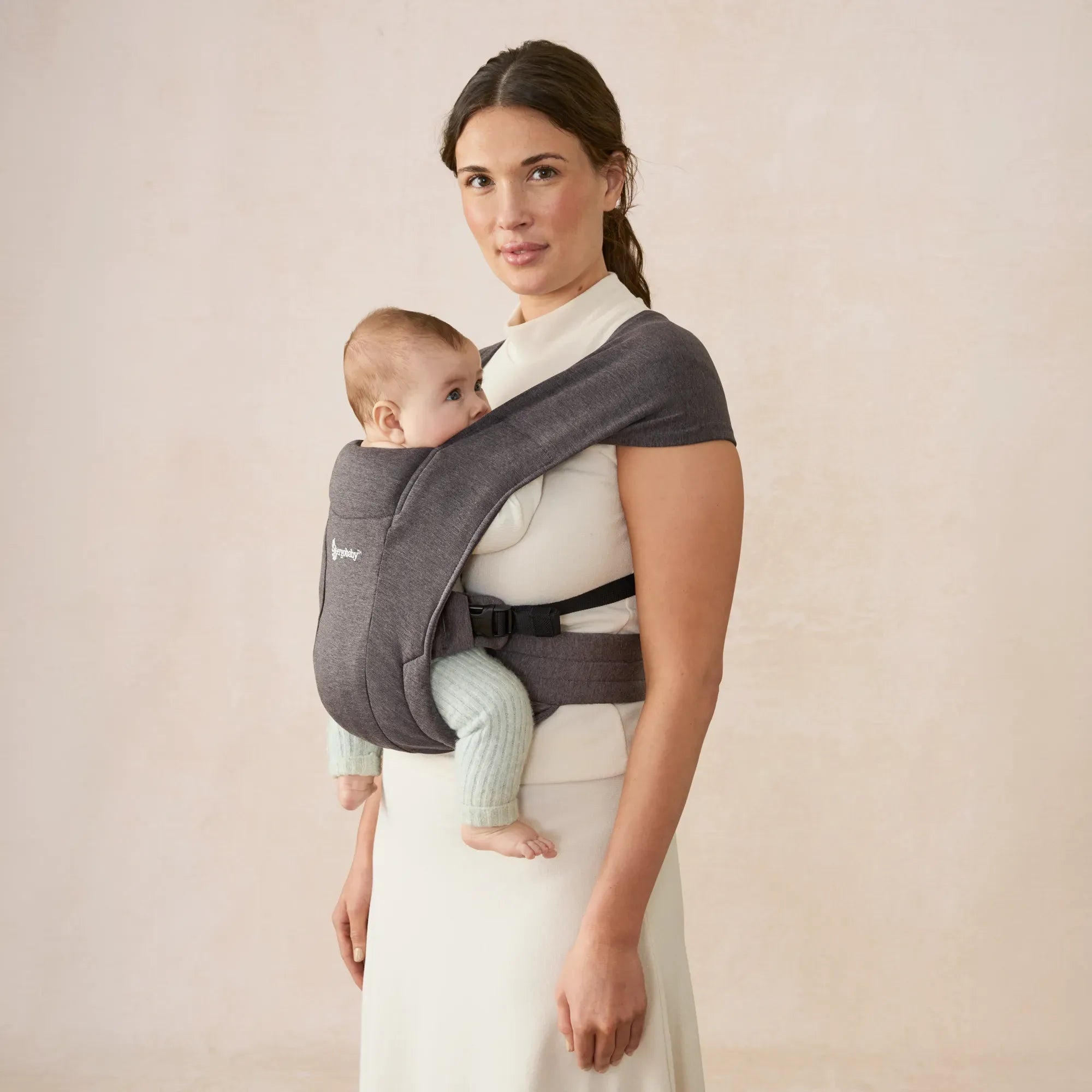 Embrace Newborn Carrier | Ergobaby United States
