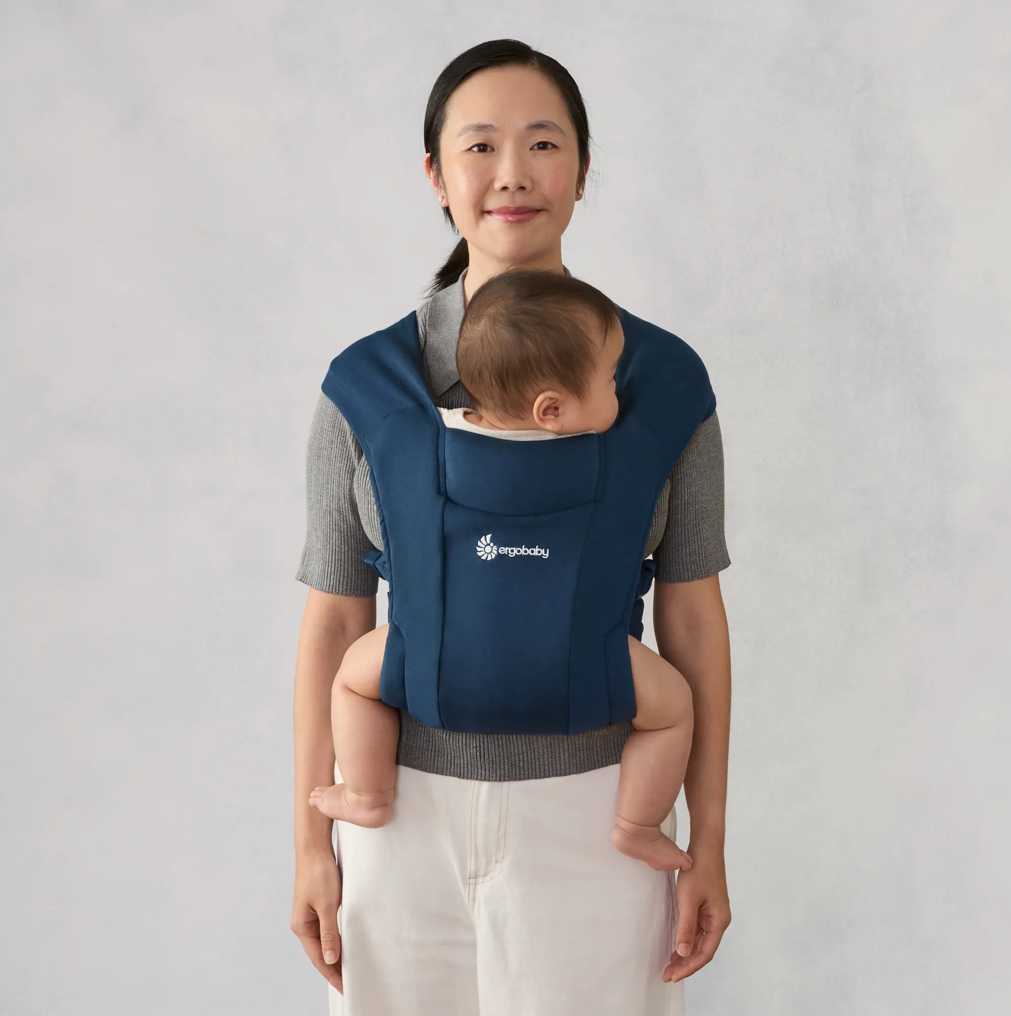 Embrace Newborn Carrier | Ergobaby United States