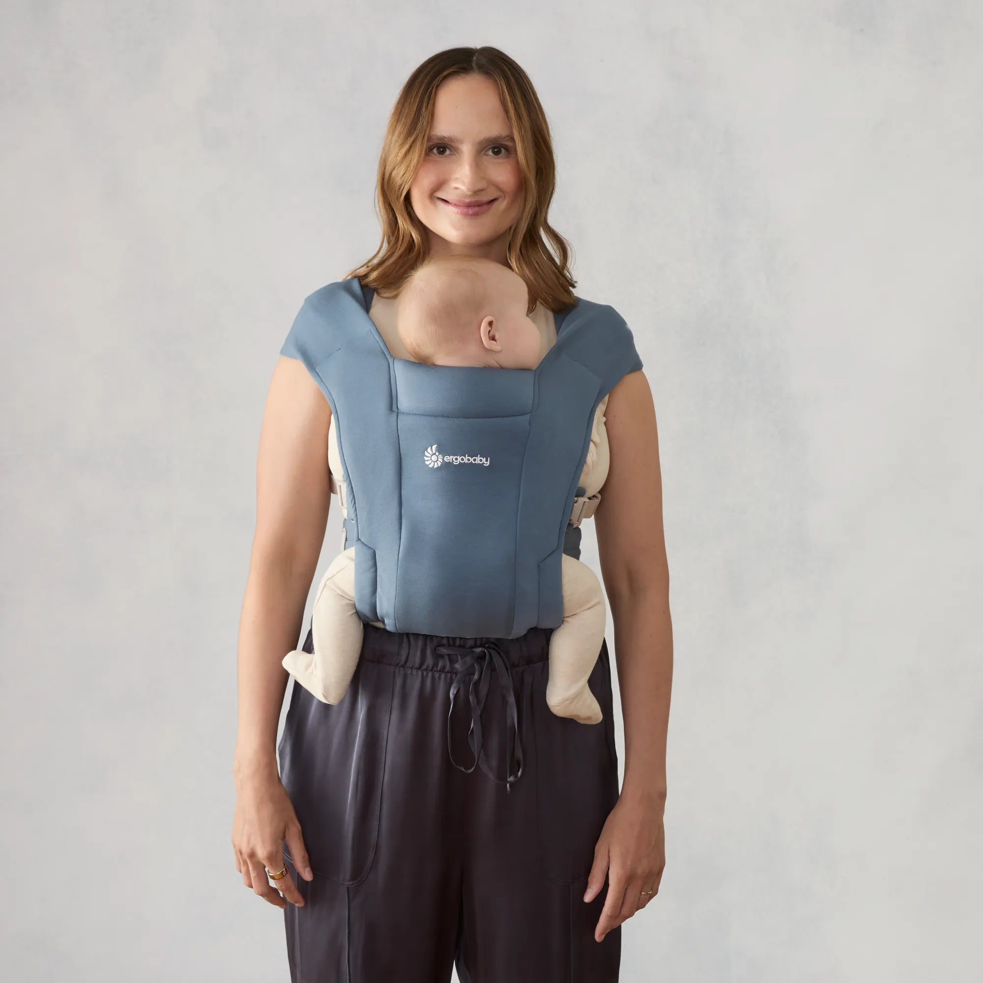Embrace Newborn Carrier | Ergobaby United States