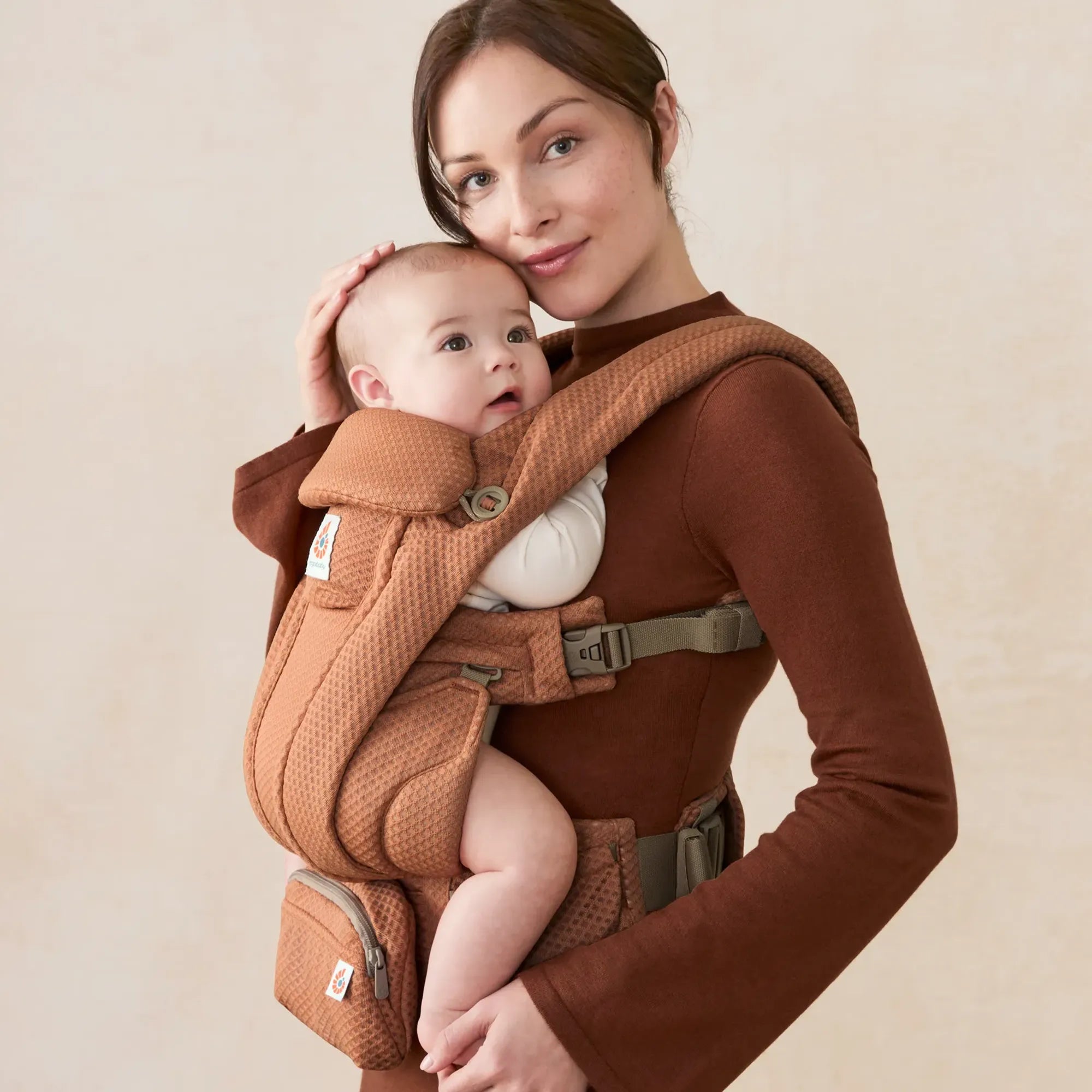 Omni Deluxe Baby Carrier | Ergobaby Austria