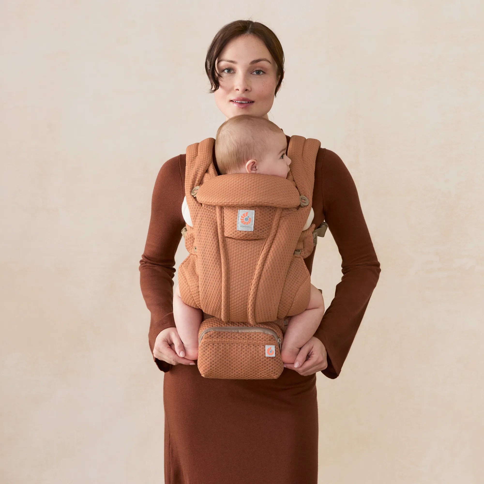 Omni Deluxe Baby Carrier | Ergobaby Austria