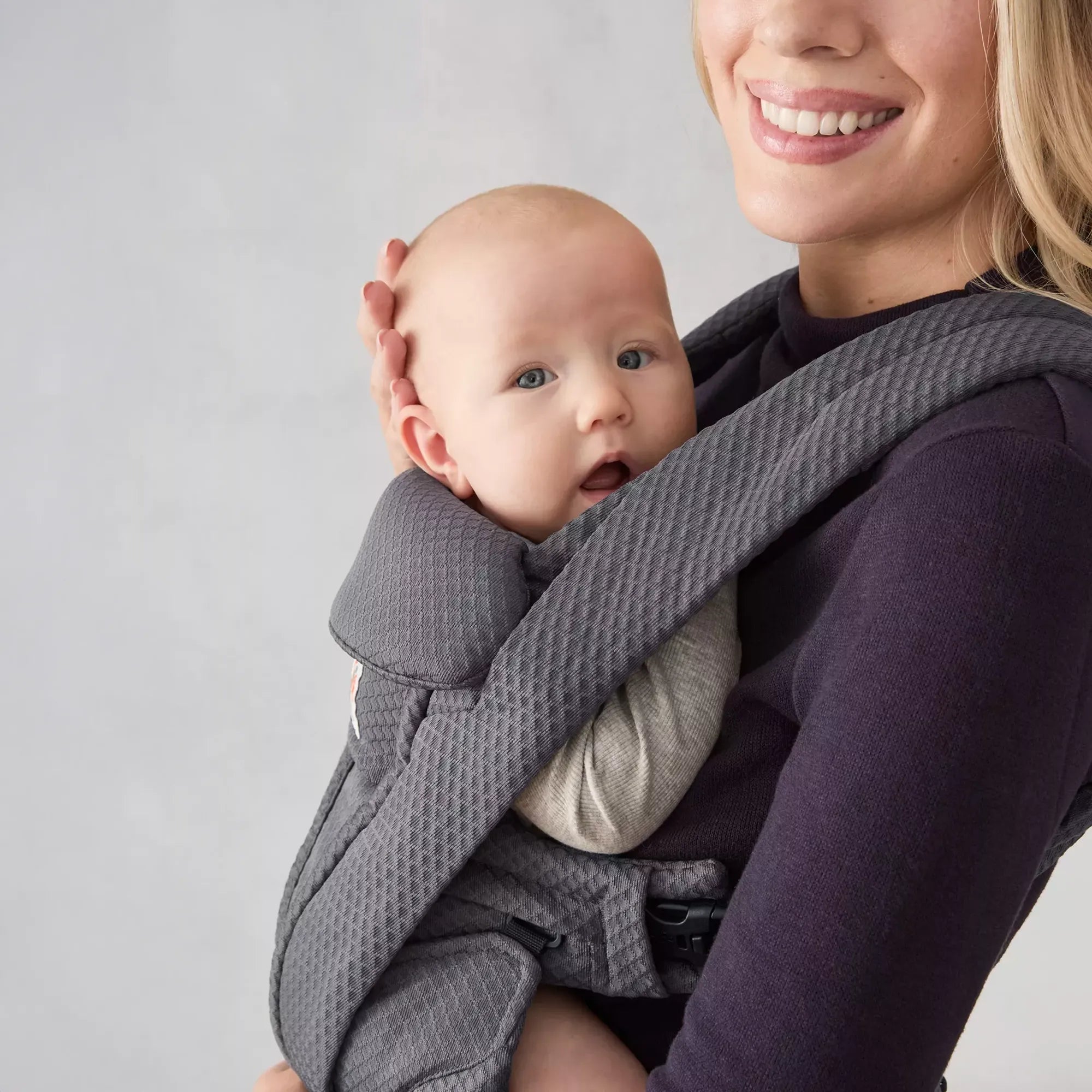 Shop Omni Deluxe Baby Carrier - NEW CARRIER | Ergobaby US