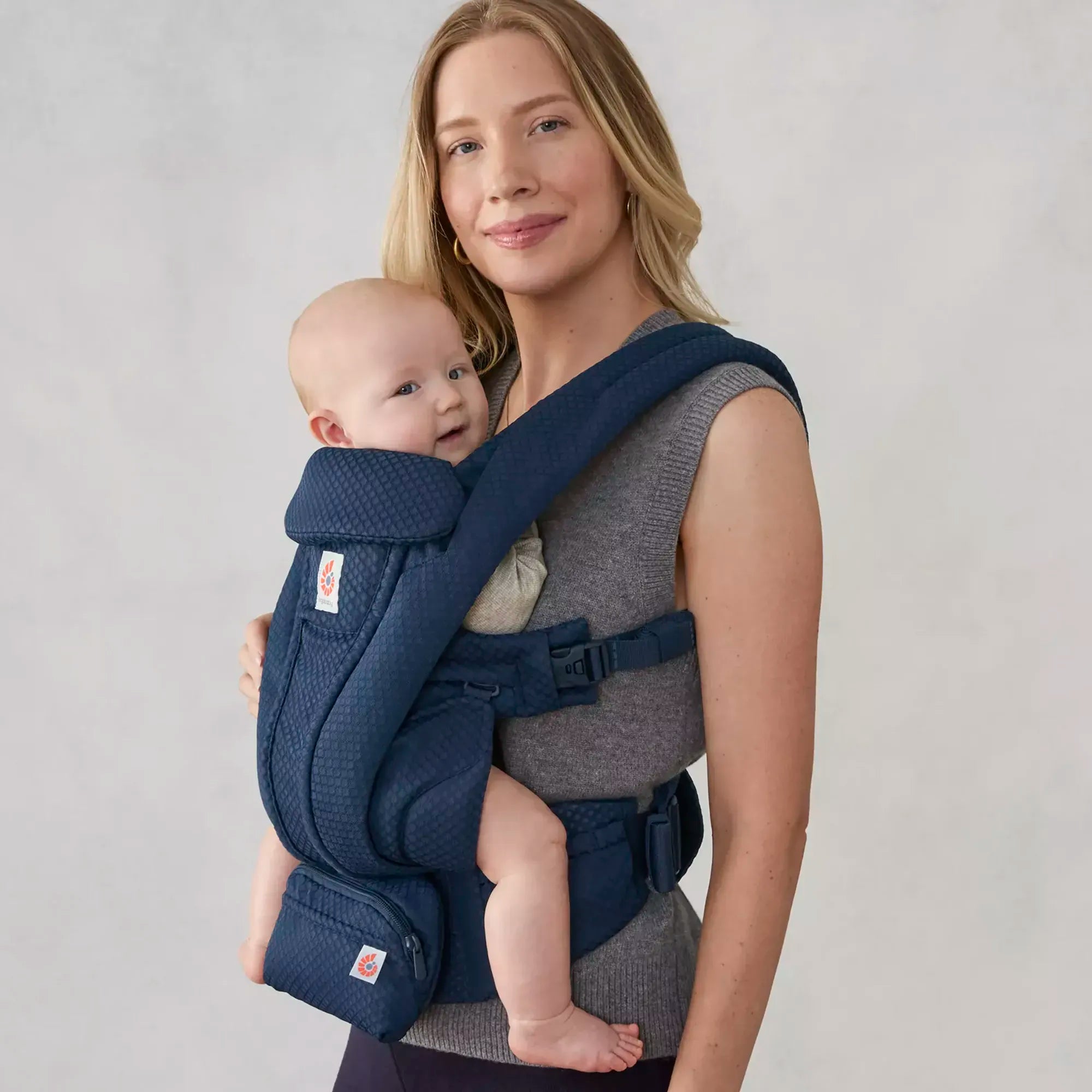 Omni Deluxe Baby Carrier | Ergobaby United Kingdom