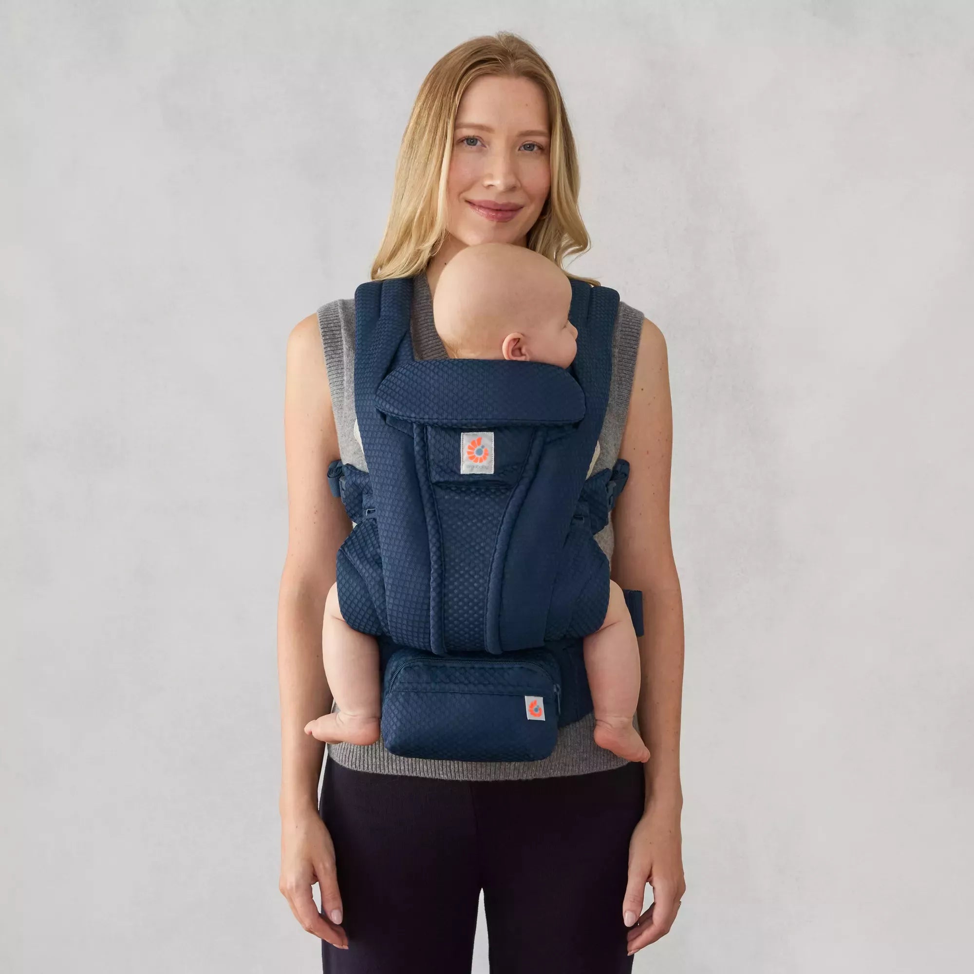 Omni Deluxe Baby Carrier | Ergobaby United Kingdom