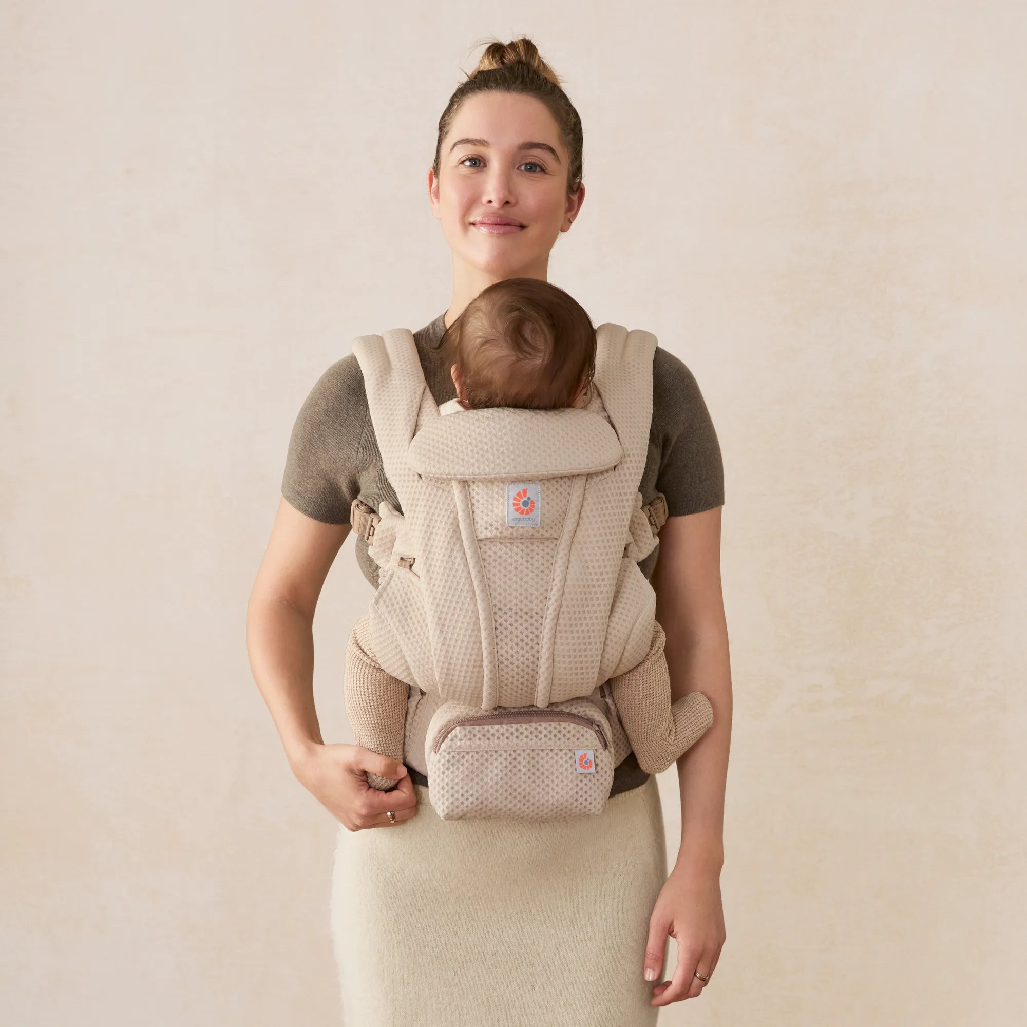 Omni Deluxe Baby Carrier | Ergobaby Austria