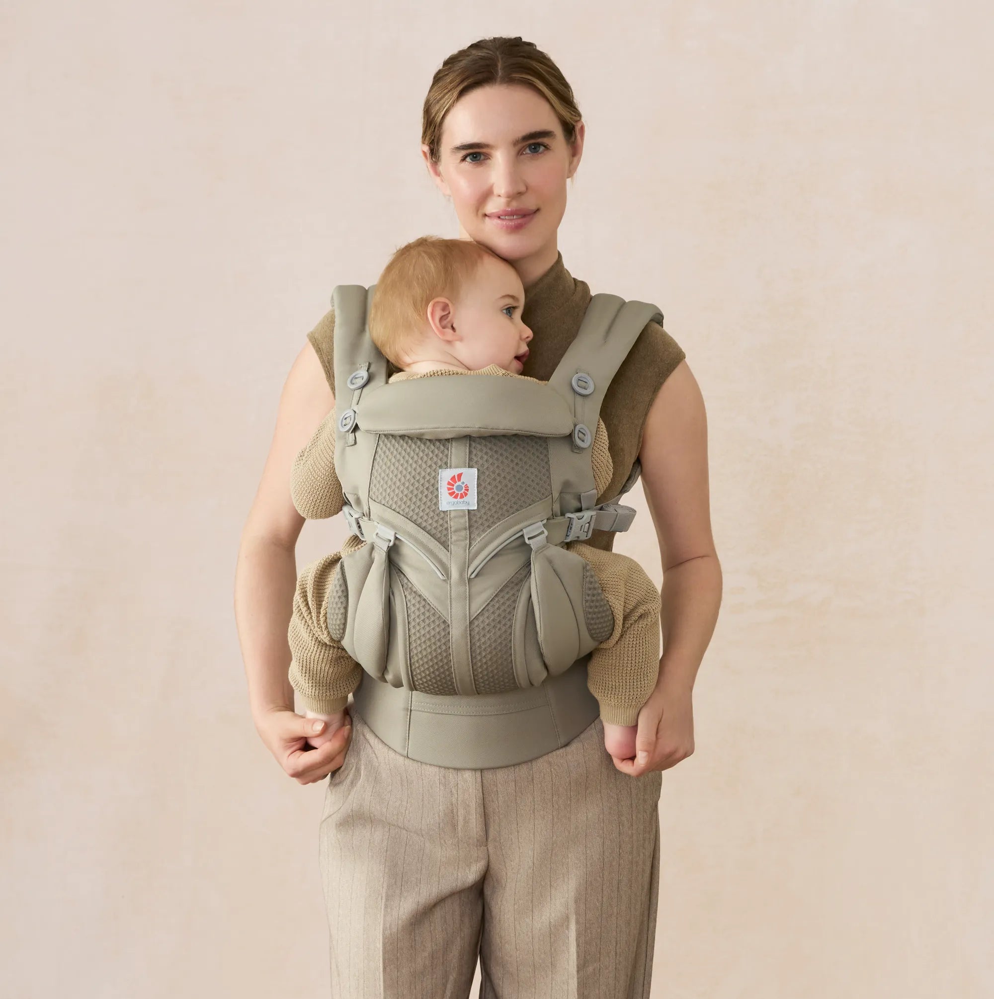 Omni Classic Baby Carrier | Ergobaby Austria
