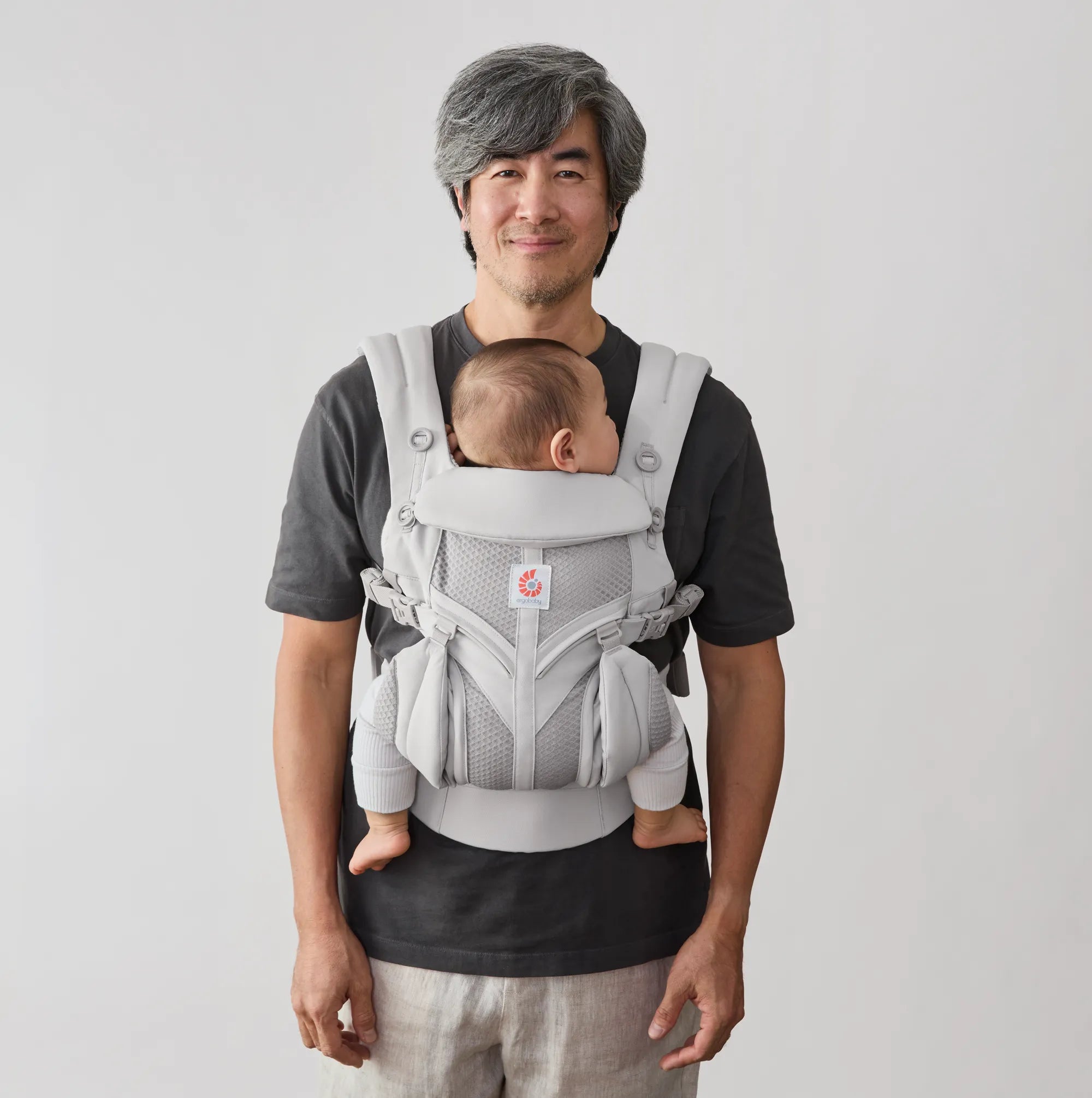 Omni Classic Baby Carrier | Ergobaby Canada