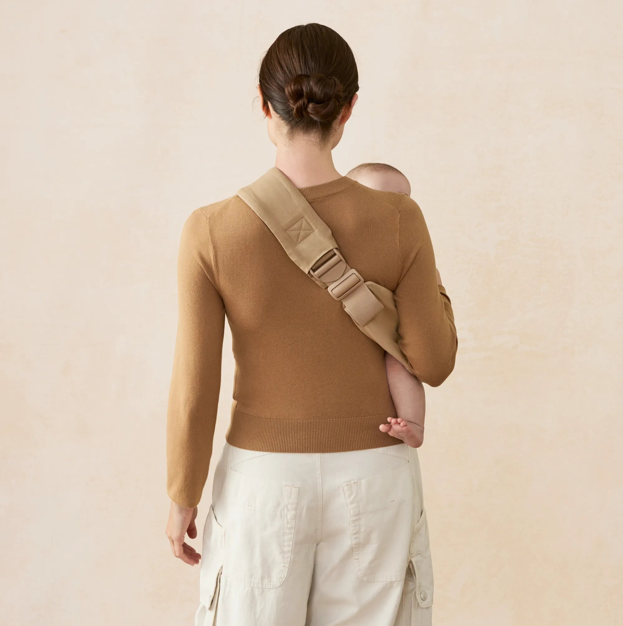 Upsie Sling Carrier | Ergobaby US