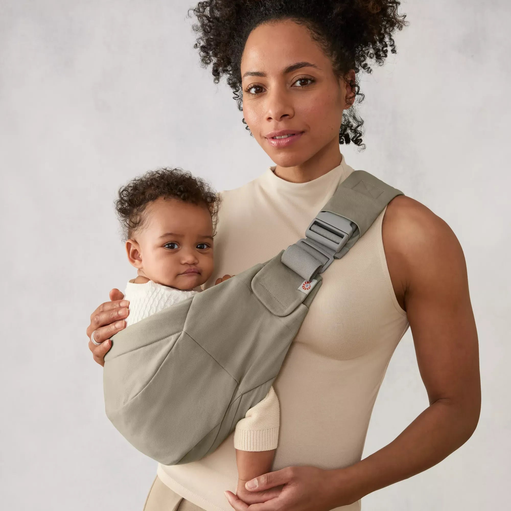 Upsie Sling Carrier | Ergobaby United States