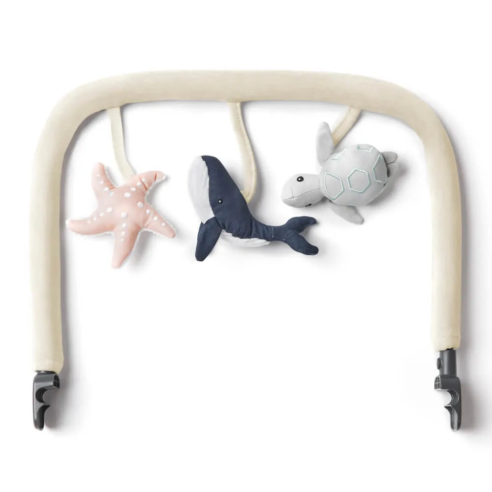 Evolve 3-in-1 Bouncer Toy Bar | Ergobaby Mexico